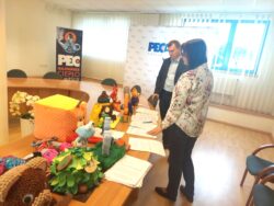 Komisja konkursowa podczas weryfikacji dostarczonych prac – wyłonienie zwycięzcy konkursu