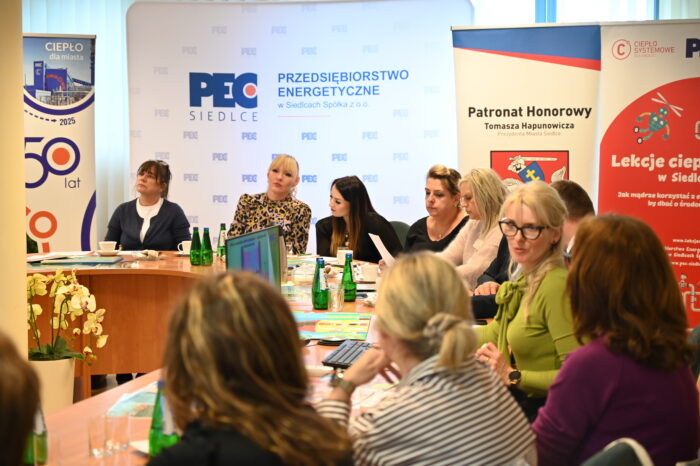 pedagodzy ze szkół nauczania początkowego podczas inauguracji projektu