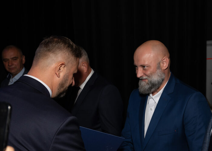 Ceremonia odznaczeń pracowników - wręczenie dyplomów uznania przez Prezesa Zarządu PEC Siedlce Wojciecha Pawlika