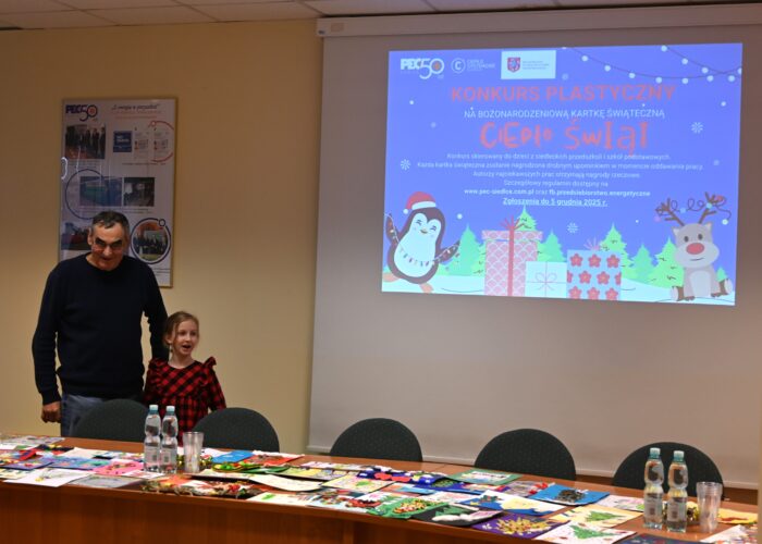 uroczystość wręczenia nagród laureatom konkursu plastycznego Ciepło Świąt