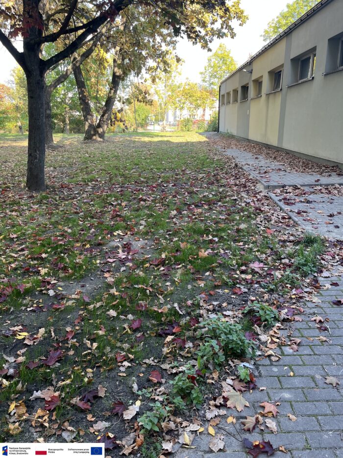 Prace modernizacyjne obejmujące przebudowę sieci ciepłowniczej na ul. Bema w Siedlcach w ramach projektu "Modernizacja sieci ciepłowniczej w Siedlcach", współfinansowanego z FEnIKS. Stan po zakończeniu prac modernizacyjnych.