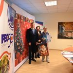 laureatka konkursu plastycznego Ciepło Świąt , Członek Zarządu oraz Naczelnik Wydziału Edukacji UM