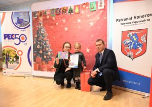 Laureatka konkursu plastycznego Ciepło Świąt – Bożonarodzeniowa kartka kategoria przedszkola oraz Członek Zarządu